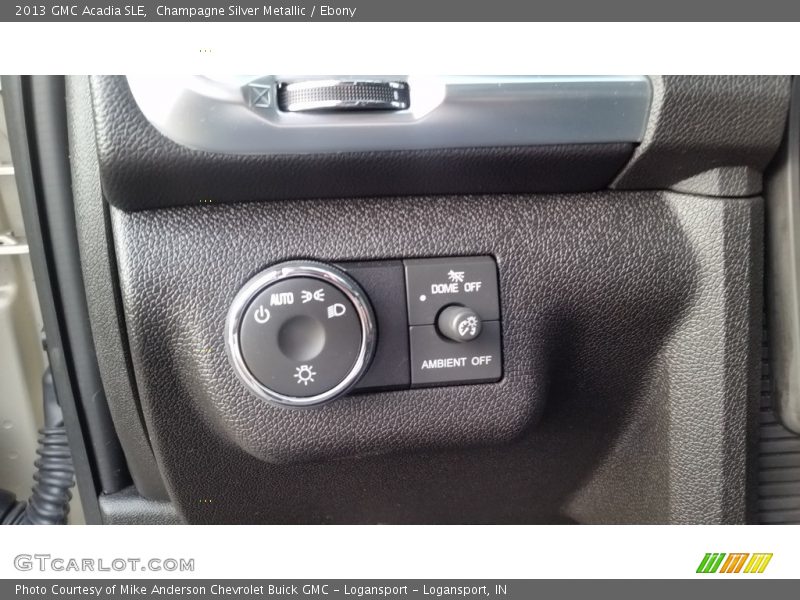 Champagne Silver Metallic / Ebony 2013 GMC Acadia SLE
