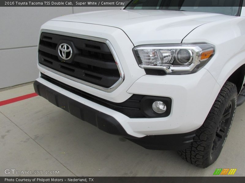 Super White / Cement Gray 2016 Toyota Tacoma TSS Double Cab