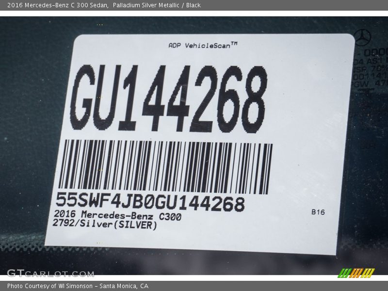 Palladium Silver Metallic / Black 2016 Mercedes-Benz C 300 Sedan