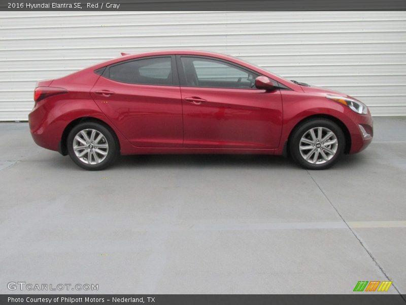Red / Gray 2016 Hyundai Elantra SE