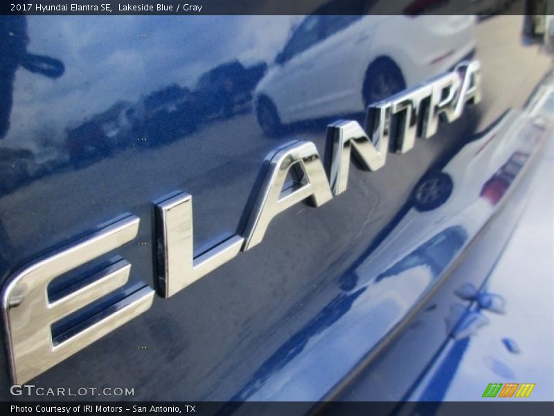 Lakeside Blue / Gray 2017 Hyundai Elantra SE