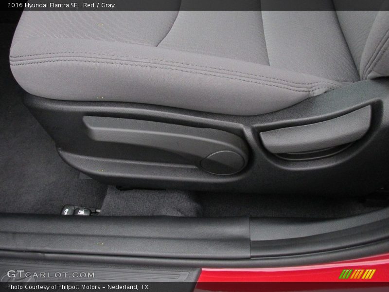 Red / Gray 2016 Hyundai Elantra SE
