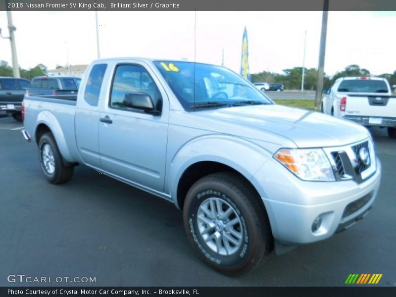 Front 3/4 View of 2016 Frontier SV King Cab
