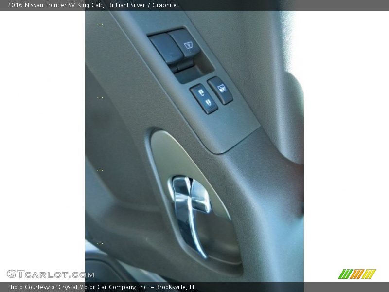 Brilliant Silver / Graphite 2016 Nissan Frontier SV King Cab