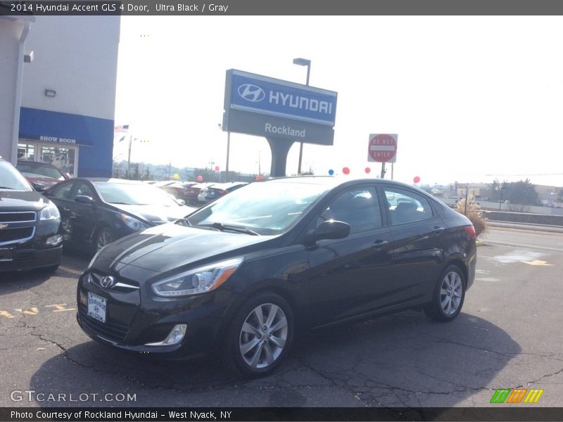 Ultra Black / Gray 2014 Hyundai Accent GLS 4 Door