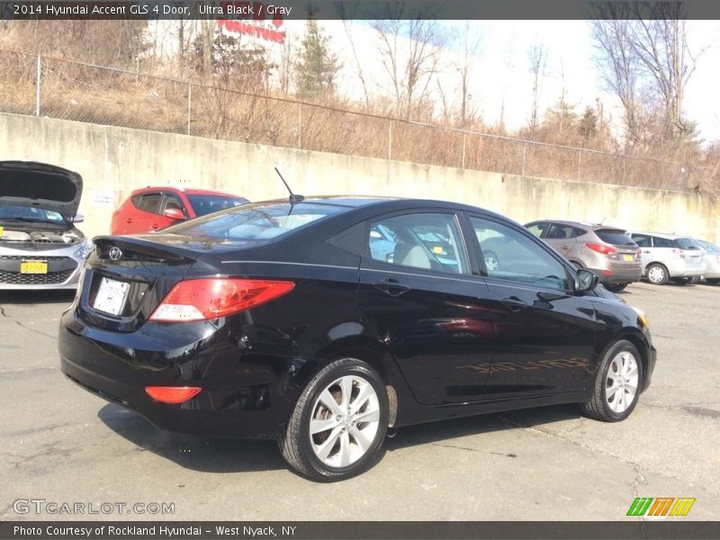 Ultra Black / Gray 2014 Hyundai Accent GLS 4 Door