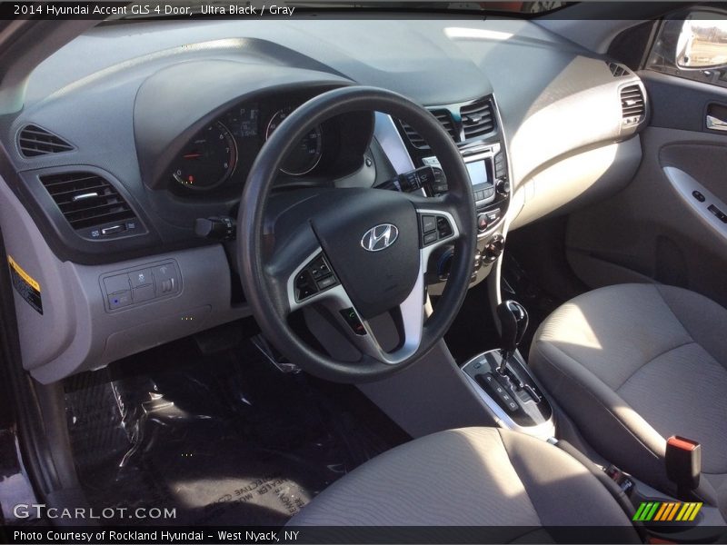 Ultra Black / Gray 2014 Hyundai Accent GLS 4 Door