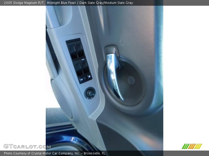 Midnight Blue Pearl / Dark Slate Gray/Medium Slate Gray 2005 Dodge Magnum R/T