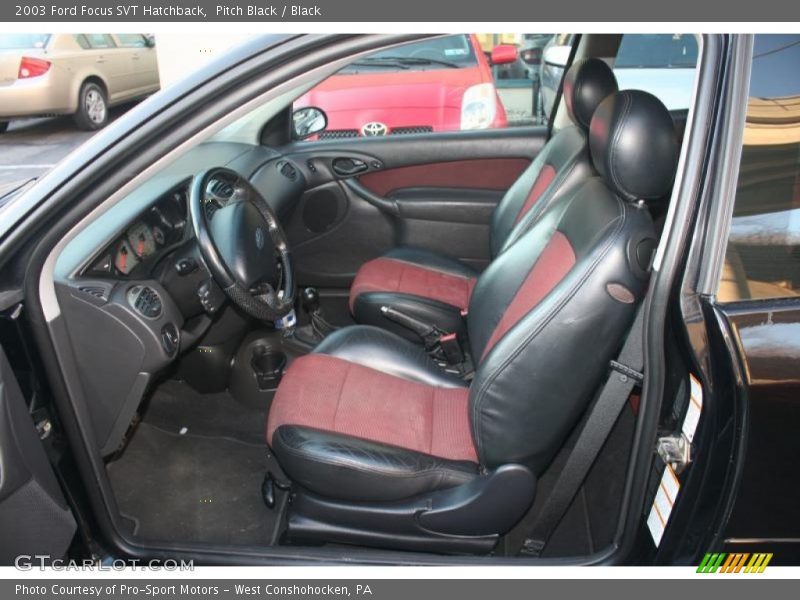 Pitch Black / Black 2003 Ford Focus SVT Hatchback