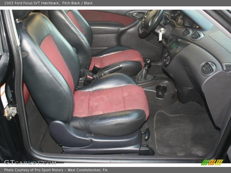 Pitch Black / Black 2003 Ford Focus SVT Hatchback