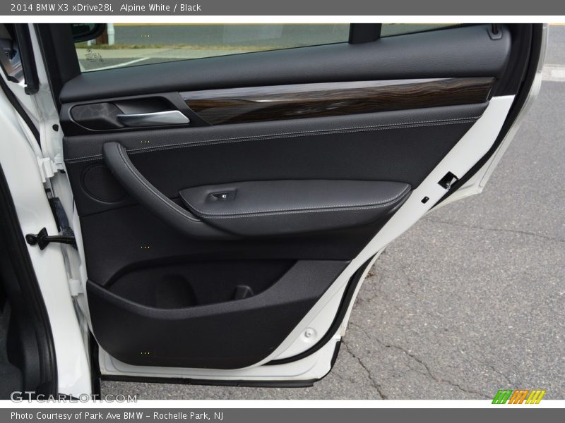 Alpine White / Black 2014 BMW X3 xDrive28i
