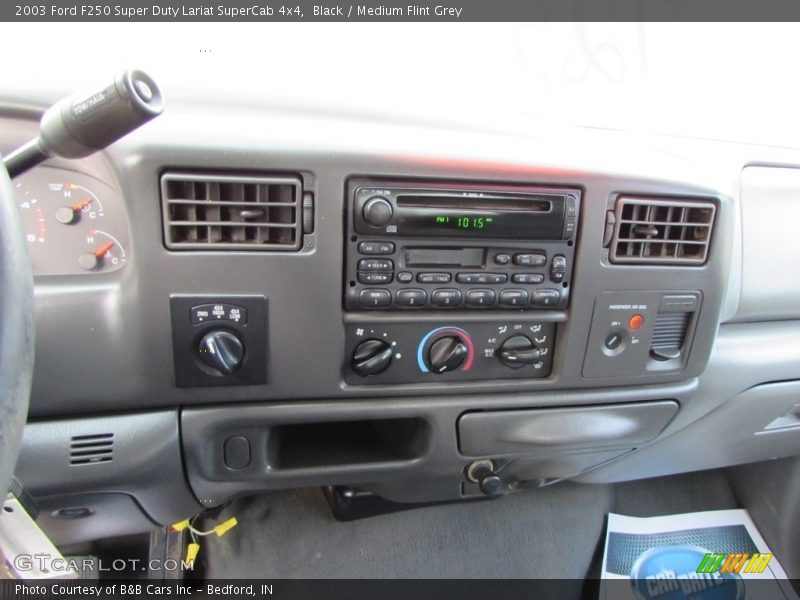 Black / Medium Flint Grey 2003 Ford F250 Super Duty Lariat SuperCab 4x4