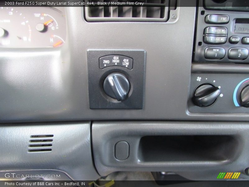 Black / Medium Flint Grey 2003 Ford F250 Super Duty Lariat SuperCab 4x4