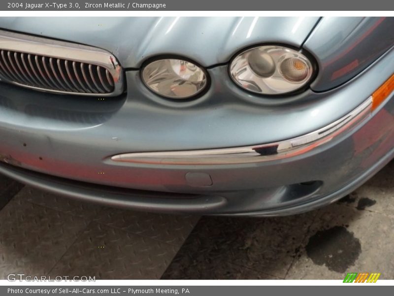 Zircon Metallic / Champagne 2004 Jaguar X-Type 3.0