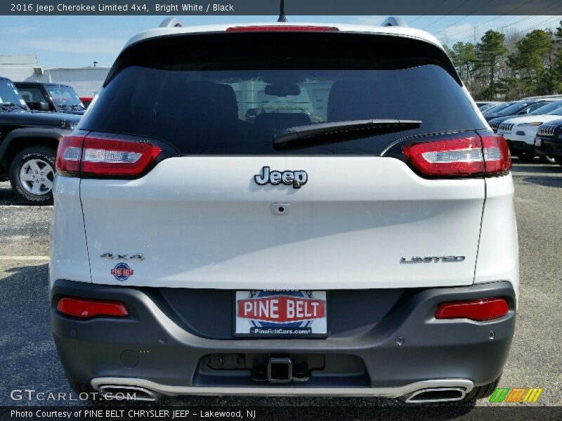 Bright White / Black 2016 Jeep Cherokee Limited 4x4