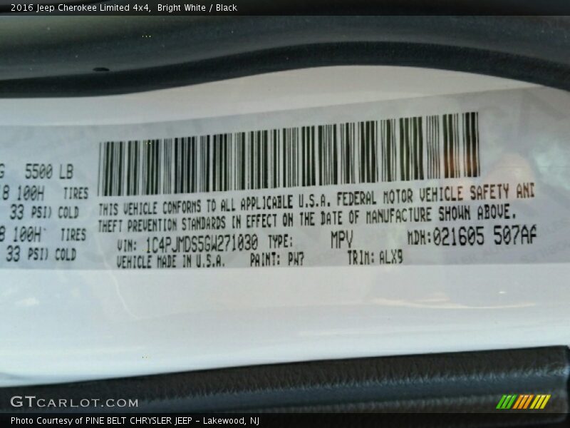 Bright White / Black 2016 Jeep Cherokee Limited 4x4