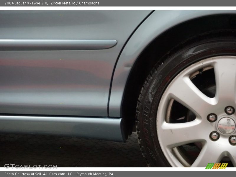 Zircon Metallic / Champagne 2004 Jaguar X-Type 3.0
