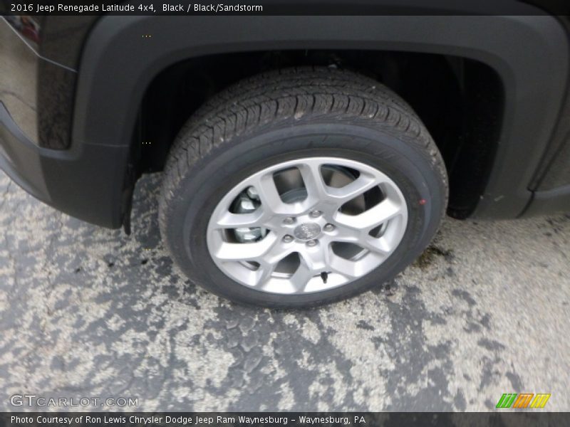 Black / Black/Sandstorm 2016 Jeep Renegade Latitude 4x4