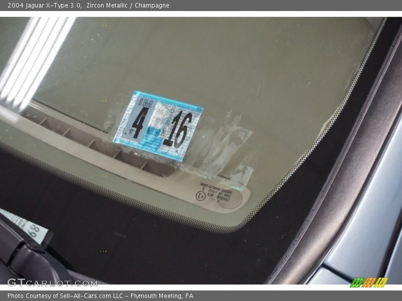 Zircon Metallic / Champagne 2004 Jaguar X-Type 3.0
