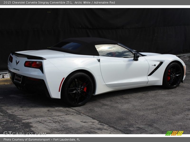 Arctic White / Adrenaline Red 2015 Chevrolet Corvette Stingray Convertible Z51