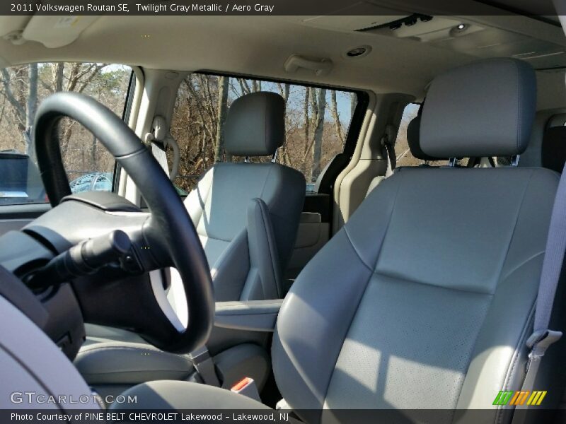 Twilight Gray Metallic / Aero Gray 2011 Volkswagen Routan SE