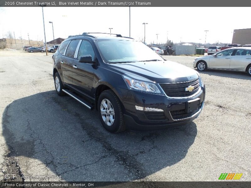 Blue Velvet Metallic / Dark Titanium/Light Titanium 2016 Chevrolet Traverse LS