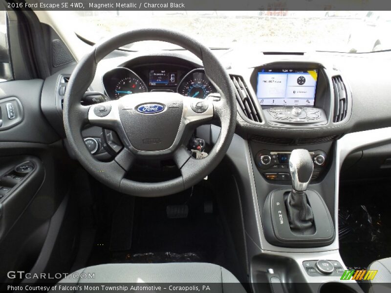 Magnetic Metallic / Charcoal Black 2016 Ford Escape SE 4WD