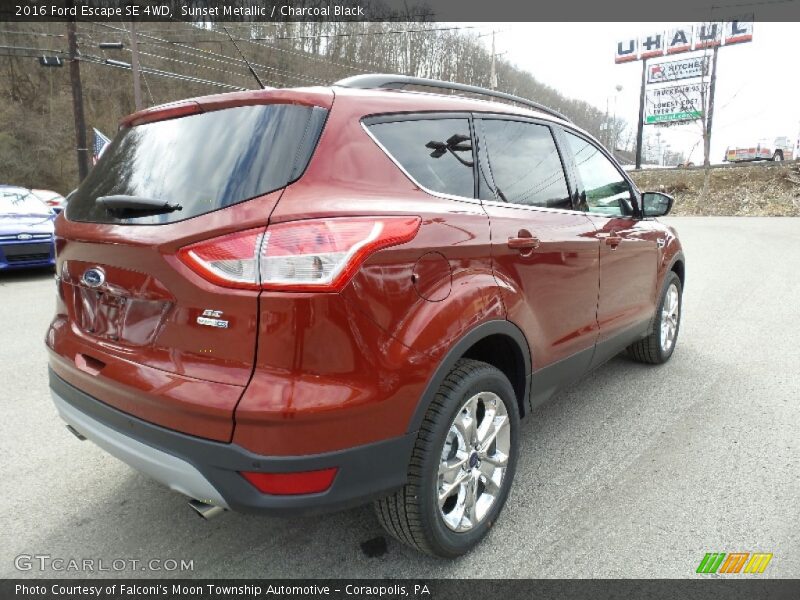 Sunset Metallic / Charcoal Black 2016 Ford Escape SE 4WD
