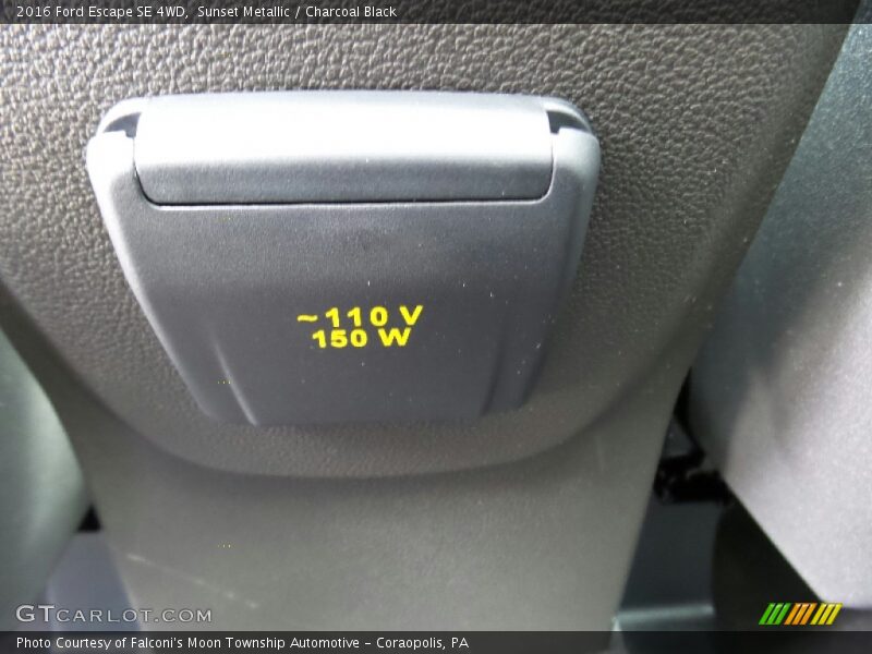 Sunset Metallic / Charcoal Black 2016 Ford Escape SE 4WD