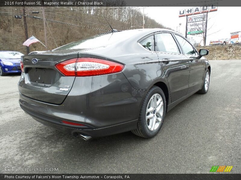 Magnetic Metallic / Charcoal Black 2016 Ford Fusion SE