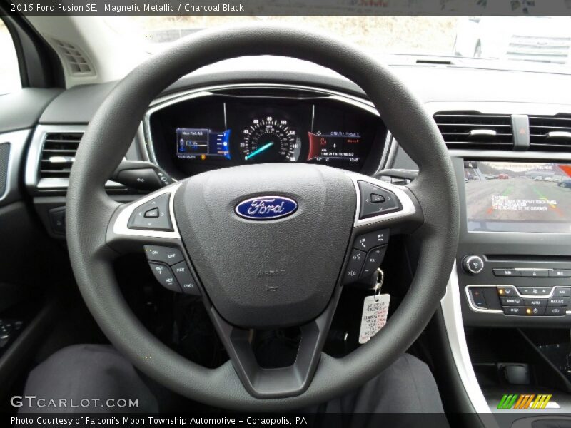 Magnetic Metallic / Charcoal Black 2016 Ford Fusion SE