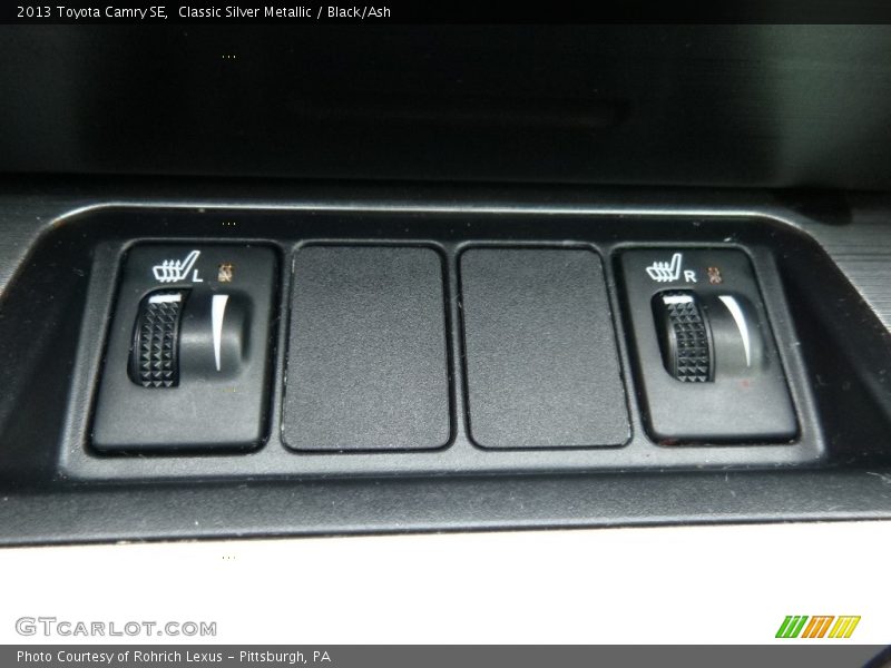 Classic Silver Metallic / Black/Ash 2013 Toyota Camry SE