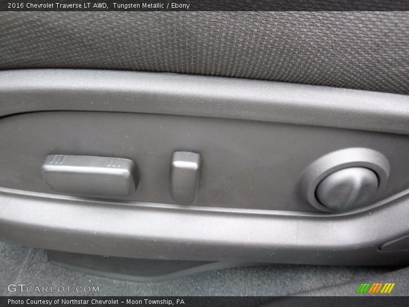 Tungsten Metallic / Ebony 2016 Chevrolet Traverse LT AWD