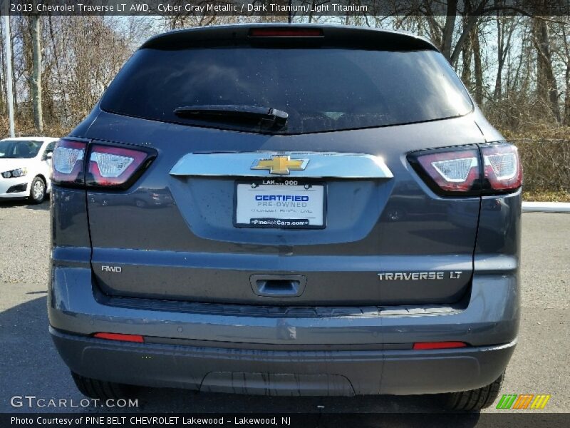 Cyber Gray Metallic / Dark Titanium/Light Titanium 2013 Chevrolet Traverse LT AWD