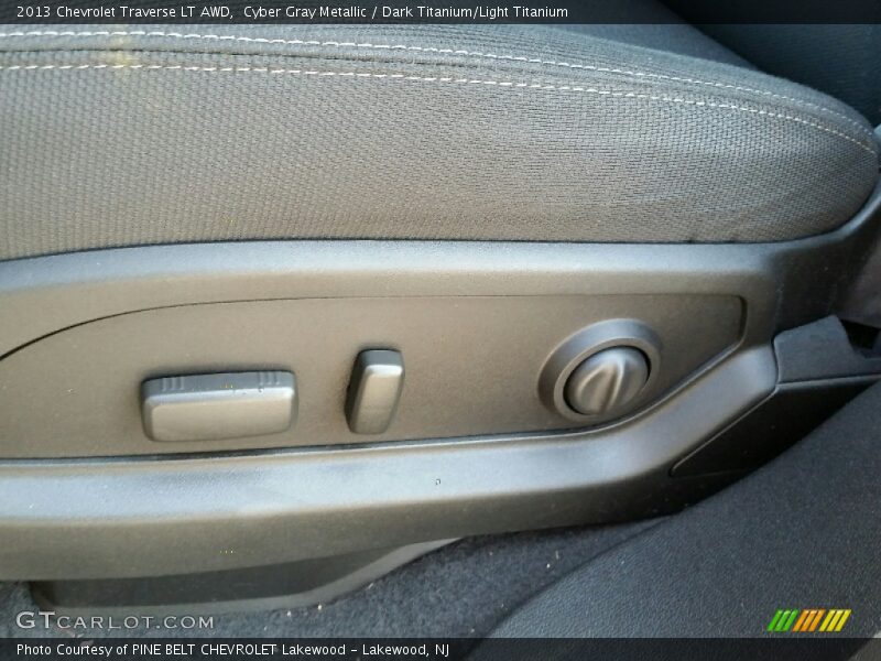 Cyber Gray Metallic / Dark Titanium/Light Titanium 2013 Chevrolet Traverse LT AWD