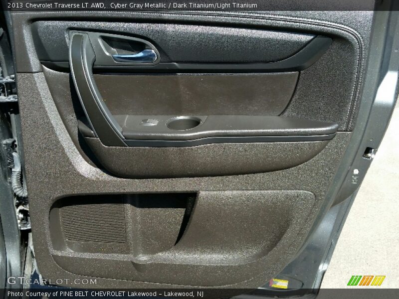Cyber Gray Metallic / Dark Titanium/Light Titanium 2013 Chevrolet Traverse LT AWD