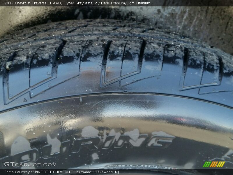 Cyber Gray Metallic / Dark Titanium/Light Titanium 2013 Chevrolet Traverse LT AWD