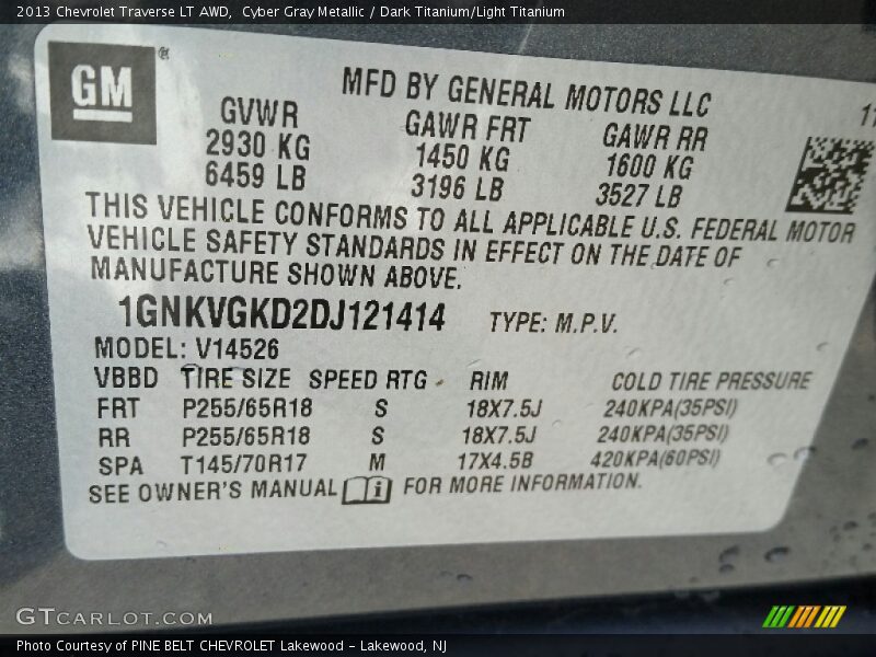 Cyber Gray Metallic / Dark Titanium/Light Titanium 2013 Chevrolet Traverse LT AWD