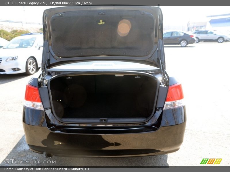 Crystal Black Silica / Ivory 2013 Subaru Legacy 2.5i