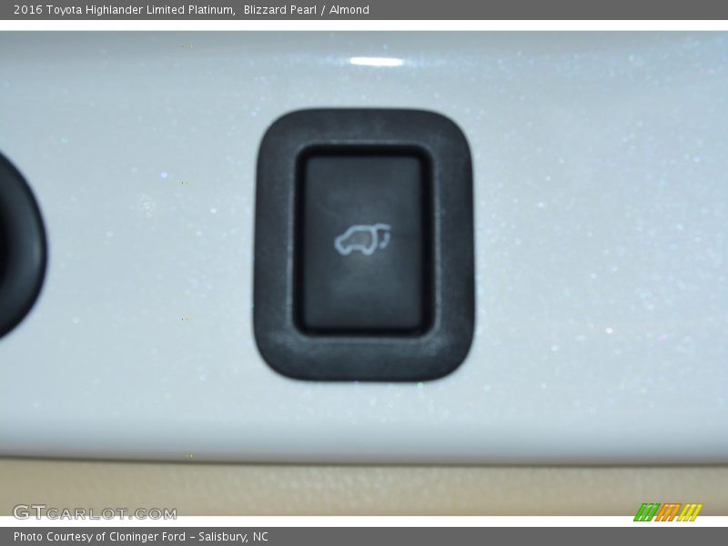 Blizzard Pearl / Almond 2016 Toyota Highlander Limited Platinum