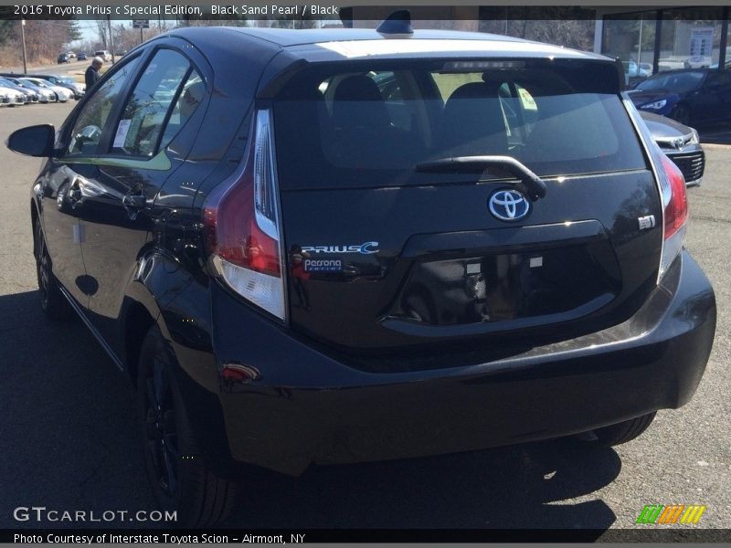 Black Sand Pearl / Black 2016 Toyota Prius c Special Edition