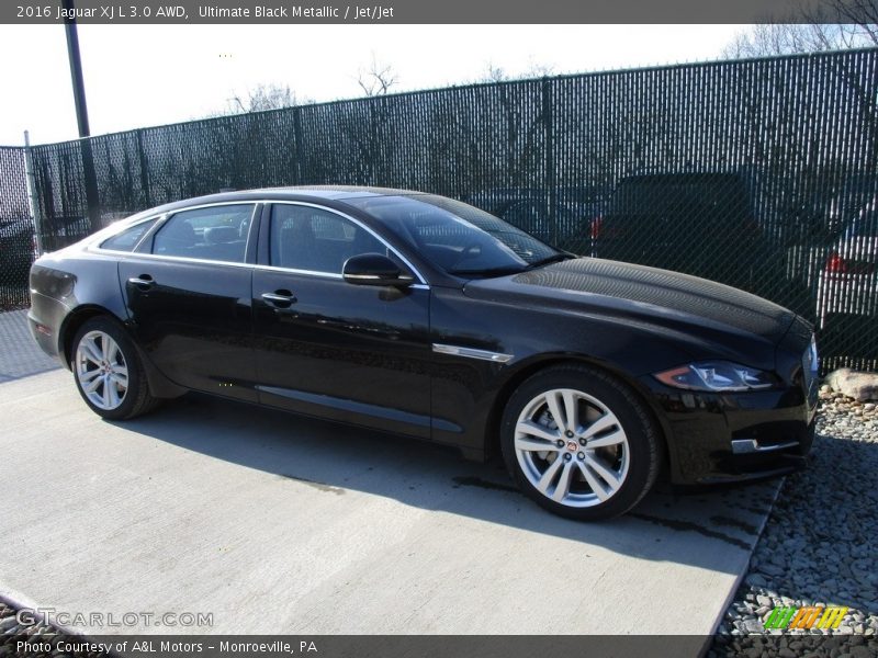Ultimate Black Metallic / Jet/Jet 2016 Jaguar XJ L 3.0 AWD