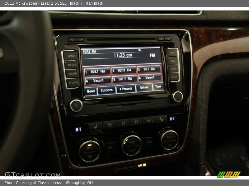 Black / Titan Black 2012 Volkswagen Passat 2.5L SEL
