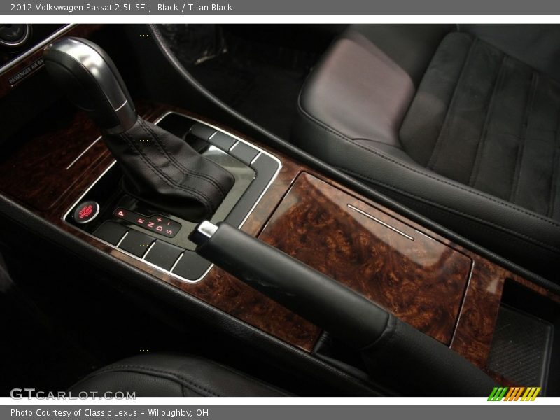 Black / Titan Black 2012 Volkswagen Passat 2.5L SEL
