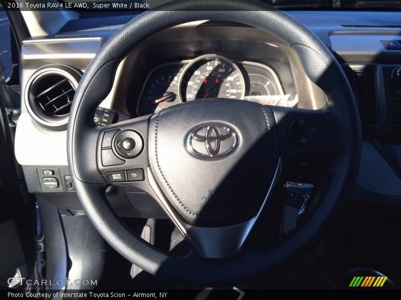 Super White / Black 2016 Toyota RAV4 LE AWD