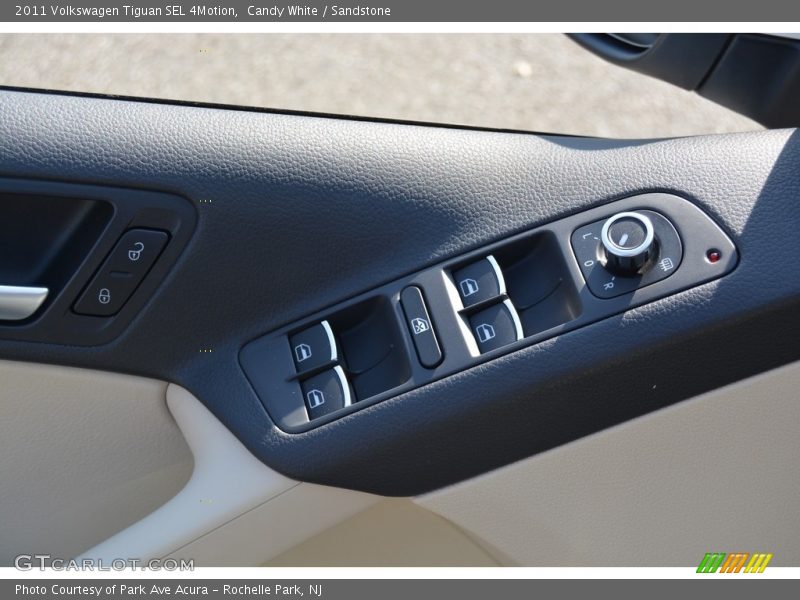 Candy White / Sandstone 2011 Volkswagen Tiguan SEL 4Motion