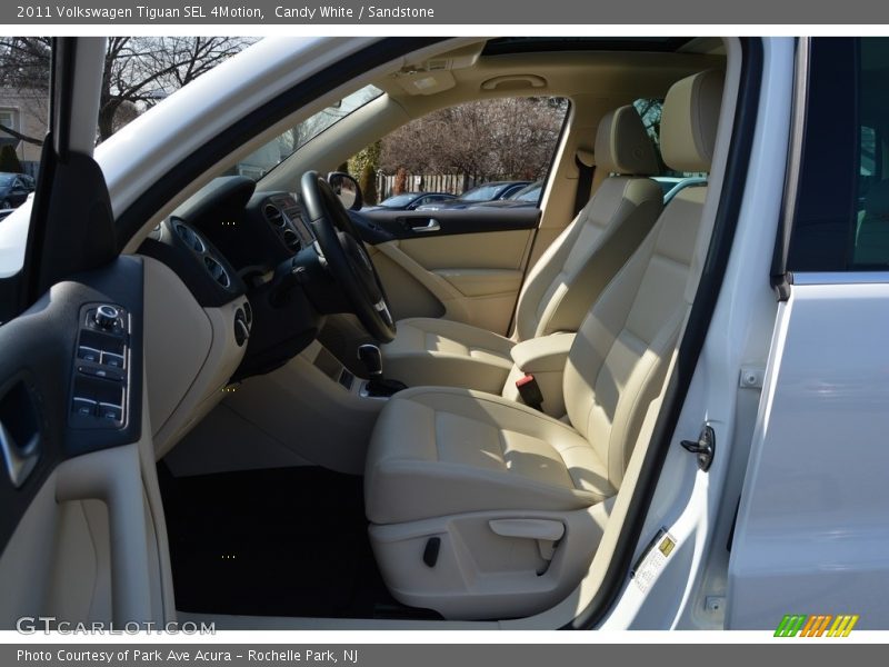 Candy White / Sandstone 2011 Volkswagen Tiguan SEL 4Motion