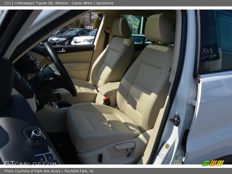 Candy White / Sandstone 2011 Volkswagen Tiguan SEL 4Motion
