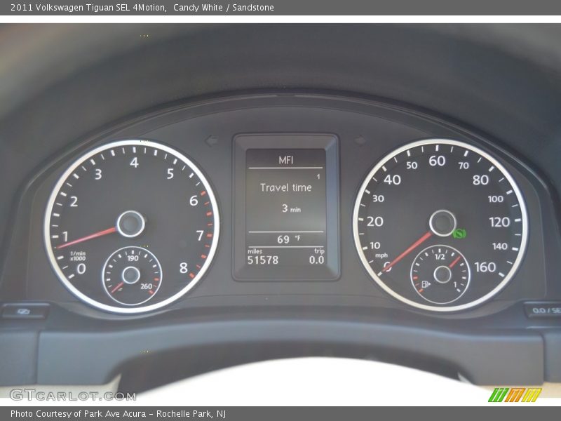 Candy White / Sandstone 2011 Volkswagen Tiguan SEL 4Motion