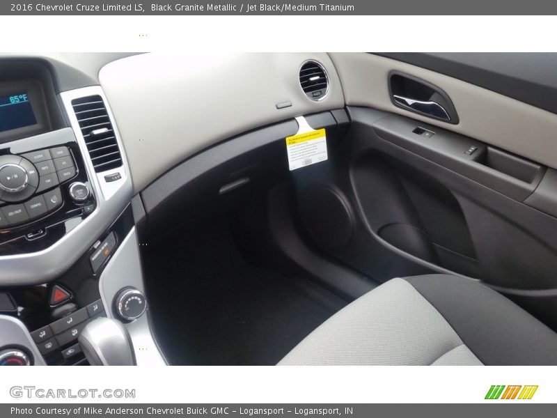 Black Granite Metallic / Jet Black/Medium Titanium 2016 Chevrolet Cruze Limited LS